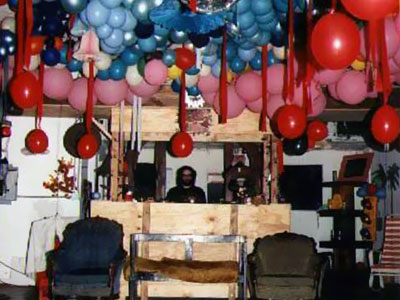 Party room 2 1995 02